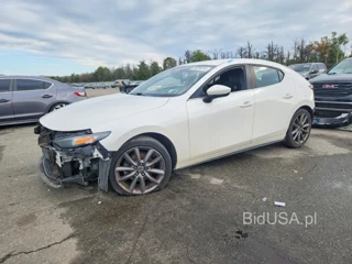 MAZDA 3 PREFERRED