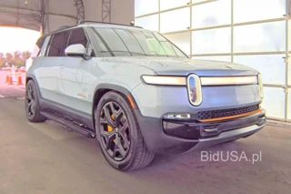 RIVIAN R1S ADVENTURE