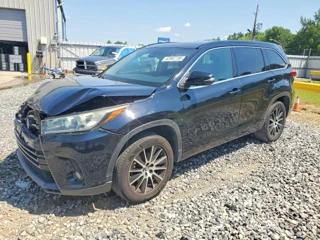 TOYOTA HIGHLANDER SE