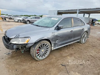 VOLKSWAGEN PASSAT S