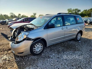 TOYOTA SIENNA CE 7-PASSENGER