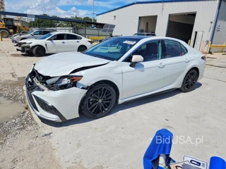 TOYOTA CAMRY XSE