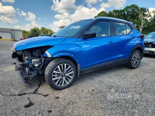 NISSAN KICKS SV
