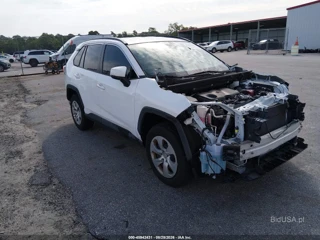 TOYOTA TOYOTA RAV4 LE