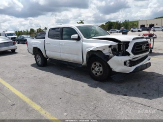 TOYOTA TOYOTA TACOMA SR