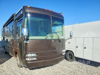 FREIGHTLINER CHASSIS X LINE MOTOR HOME