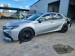 TOYOTA CAMRY XSE