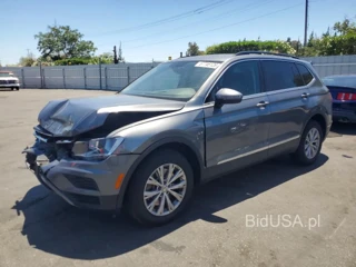 VOLKSWAGEN TIGUAN SE