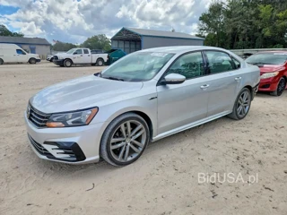 VOLKSWAGEN PASSAT S