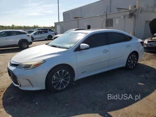 TOYOTA AVALON HYBRID XLE PREMIUM