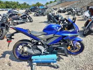 YAMAHA YZFR3