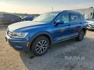VOLKSWAGEN TIGUAN SE