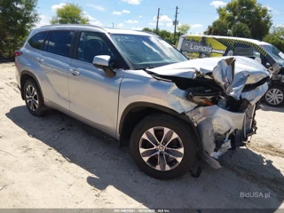 TOYOTA TOYOTA HIGHLANDER XLE