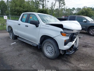 CHEVROLET CHEVROLET SILVERADO 1500 4WD  STANDARD BED WT