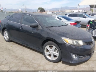 TOYOTA TOYOTA CAMRY SE