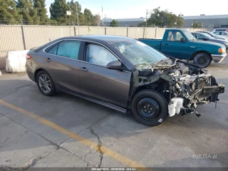 TOYOTA TOYOTA CAMRY SE