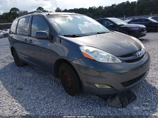 TOYOTA TOYOTA SIENNA XLE
