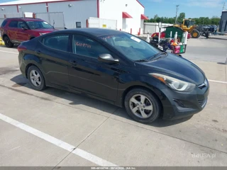 HYUNDAI HYUNDAI ELANTRA SE