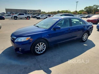 TOYOTA CAMRY HYBRID