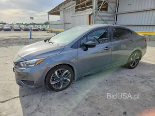 NISSAN VERSA SR