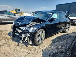 AUDI E-TRON PREMIUM PLUS