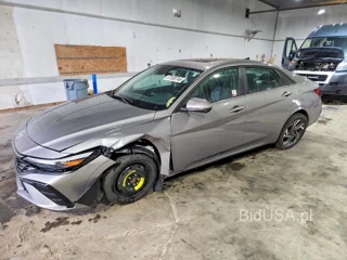 HYUNDAI ELANTRA LIMITED