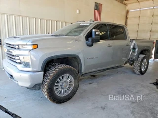 CHEVROLET SILVERADO K2500 HIGH COUNTRY