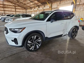 VOLVO XC40 ULTIMATE