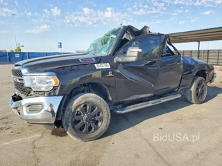 RAM 2500 TRADESMAN