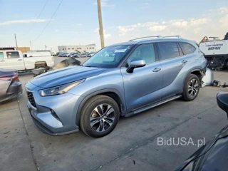 TOYOTA HIGHLANDER XLE