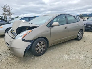 TOYOTA PRIUS BASE