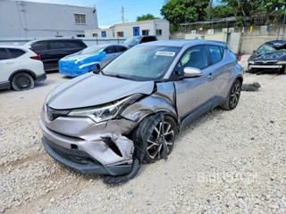 TOYOTA C-HR XLE