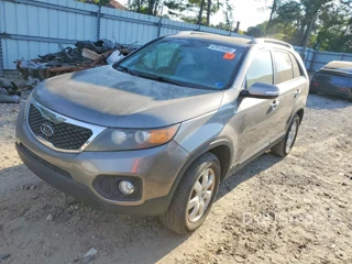 KIA SORENTO LX