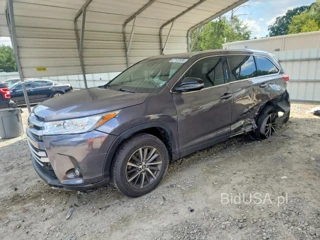TOYOTA HIGHLANDER XLE