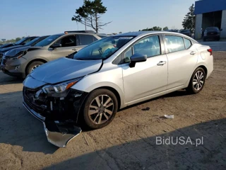 NISSAN VERSA SV