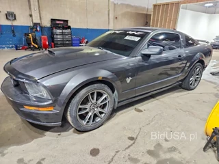 FORD MUSTANG GT