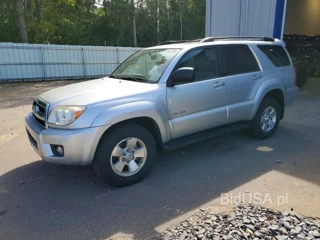 TOYOTA 4RUNNER SR5