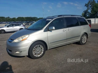 TOYOTA SIENNA XLE LIMITED