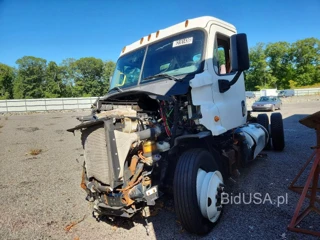 FREIGHTLINER CASCADIA 113