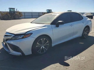 TOYOTA CAMRY XSE