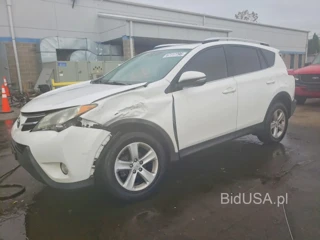 TOYOTA RAV4 XLE
