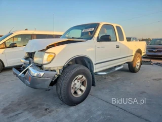 TOYOTA TACOMA XTRACAB PRERUNNER