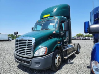 FREIGHTLINER CASCADIA 113