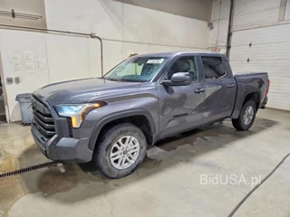 TOYOTA TUNDRA SR5