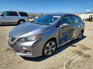 NISSAN LEAF SV