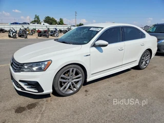 VOLKSWAGEN PASSAT R-LINE