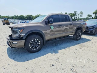 NISSAN TITAN PRO-4X