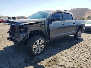 TOYOTA TUNDRA PLATINUM