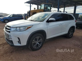 TOYOTA HIGHLANDER LE PLUS
