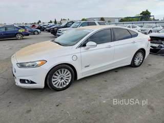 FORD FUSION SE PHEV